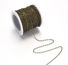 Cargar imagen en el visor de la galería, Tocado de Novia Boho Chic. Tiaras Joya. Modelo Claudia. Envio gratuito!