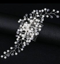 Load image into Gallery viewer, Tocado Novia Bohemio. Tiaras Joya. Modelo Esperia. Envio gratuito!