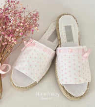 Cargar imagen en el visor de la galería, Zapatillas Lenceria. Modelo ESTEL. Hada de las Estrellas.