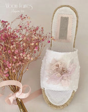 Cargar imagen en el visor de la galería, Zapatillas Lenceria. Modelo HALIA. Hada del Estilo.