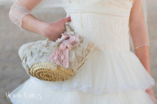 Load image into Gallery viewer, Cesto-Bolsito  Comunión-Bautizo-Arras. Modelo PINK ROUSE