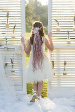 Cargar imagen en el visor de la galería, Vestido Comunión, Arras o Fiesta. Modelo TETHUAN . Hada de las plumas.