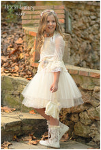 Cargar imagen en el visor de la galería, Vestido de Comunión, Arras o Fiesta. Modelo EILEEN. Hada del la Lluvia