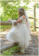 Cargar imagen en el visor de la galería, Vestido Comunión, Arras o Fiesta. Modelo ROUSE. Hada de los sueños.