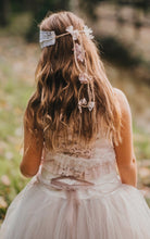 Cargar imagen en el visor de la galería, Vestido Comunión, Arras o Fiesta. Modelo IRIA . 'Hada de las Violetas'