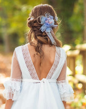 Cargar imagen en el visor de la galería, Corona de Comunión, Arras o Ceremonia. Modelo HEREA 'Hada del Cielo'