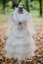 Cargar imagen en el visor de la galería, Vestido Comunión, Arras o Fiesta. Modelo BRIGHID . 'Hada de la luz'