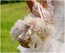 Load image into Gallery viewer, Cesto-Bolsito  Comunión-Bautizo-Arras. Modelo TETUAN