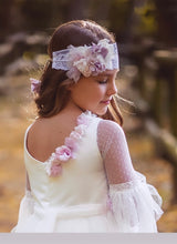 Cargar imagen en el visor de la galería, Turbante de encaje para Comunión / Arras. Accessorios de Comunión Personalizados.