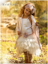 Cargar imagen en el visor de la galería, Vestido Comunión, Arras o Fiesta. Modelo GRETHEL. 'Hada de las Perlas'