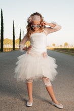 Cargar imagen en el visor de la galería, Vestido Comunión, Arras o Fiesta. Modelo GRETHEL. 'Hada de las Perlas'